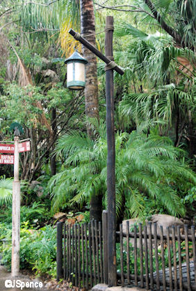 African Trail Lamppost