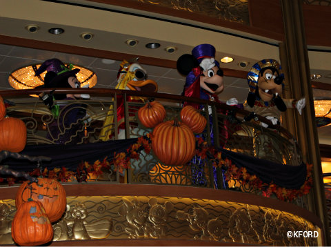 disney-dream-halloween-characters-costumes.jpg