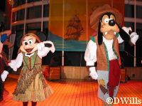 Minnie and Goofy in the Pirate Show